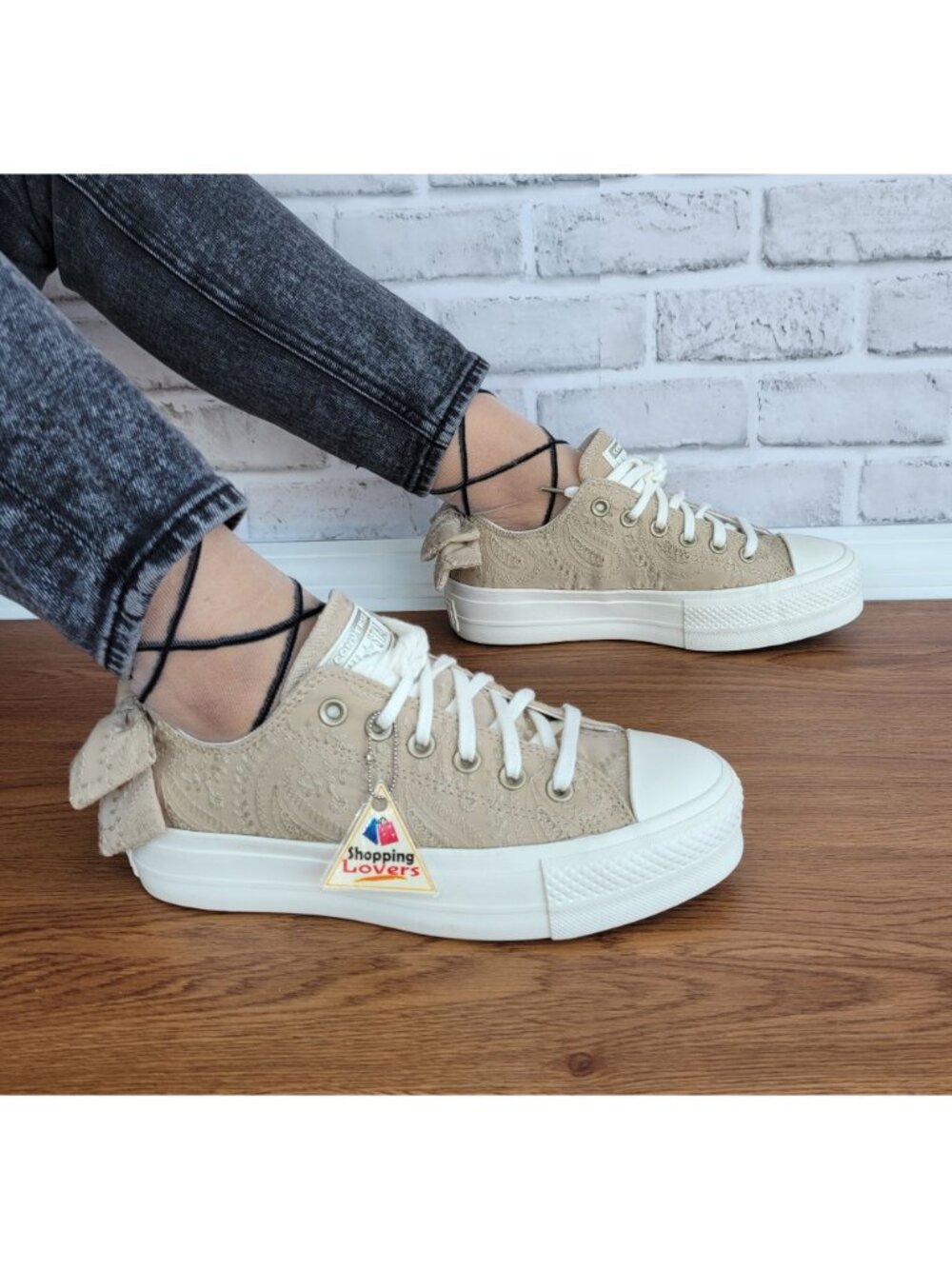 ❤️Converse Chuck Taylor All Star Lift Bow Sz 8 Women's Shoes Embroidered A10246C - Picture 6 of 14